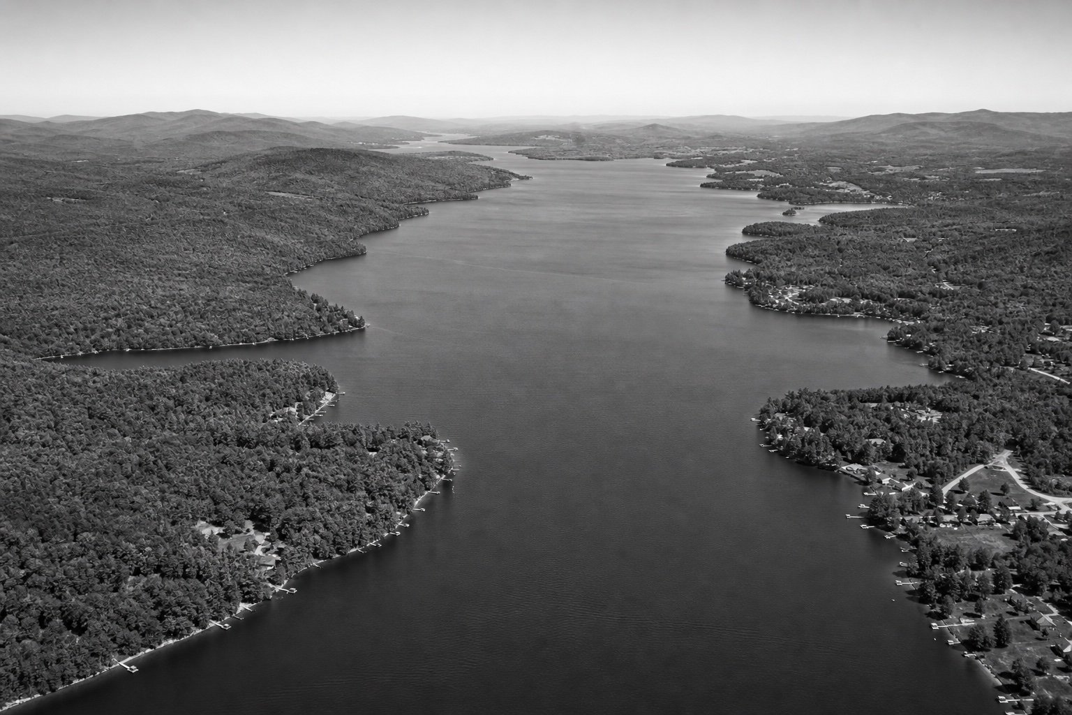 Aerial view of Lake Memphremagog in summer — Magog, Eastern Townships